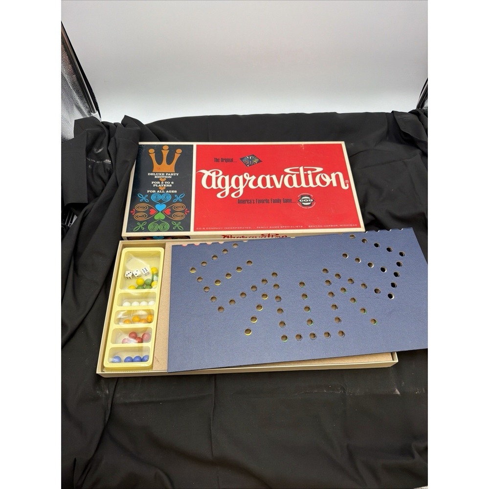 The Original Deluxe Aggravation 1970 Vintage Lakeside 2-6 Player Marbles Edition